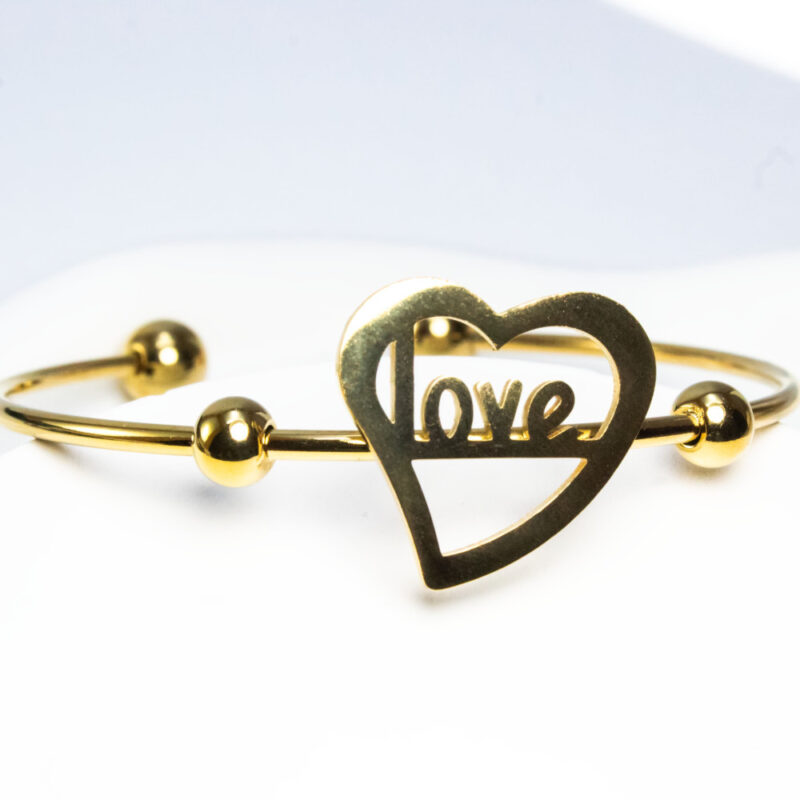 دستبند بنگل طلایی با طرح قلب و نوشته LOVE - Image 3