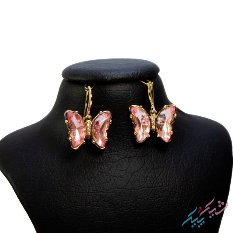 گوشواره آویزی پروانه‌ای با نگین صورتی - Image 2