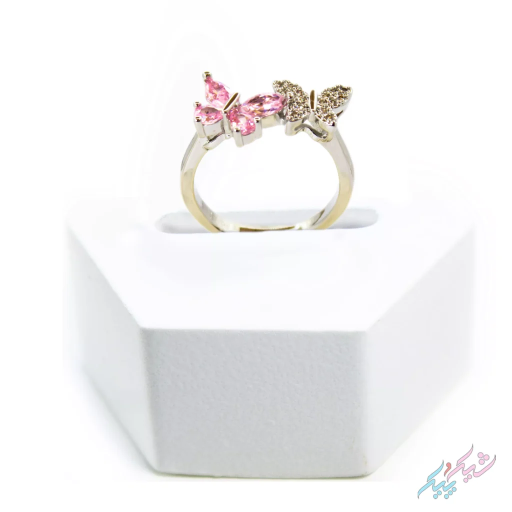 انگشتر پروانه‌ای با نگین صورتی