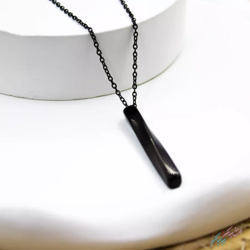 گردنبند بدل آویز پیچ مشکی