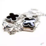 گردنبند ونکلیف