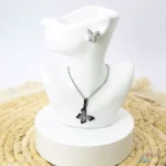 نیم ست گردنبند و گوشواره طرح پروانه