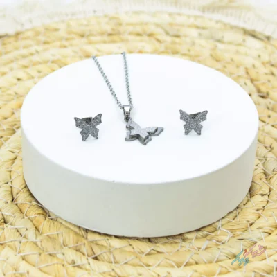 نیم ست گردنبند و گوشواره طرح پروانه