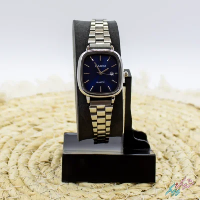 ساعت مچی زنانه کاسیو مدل اود مانی صفح آبی