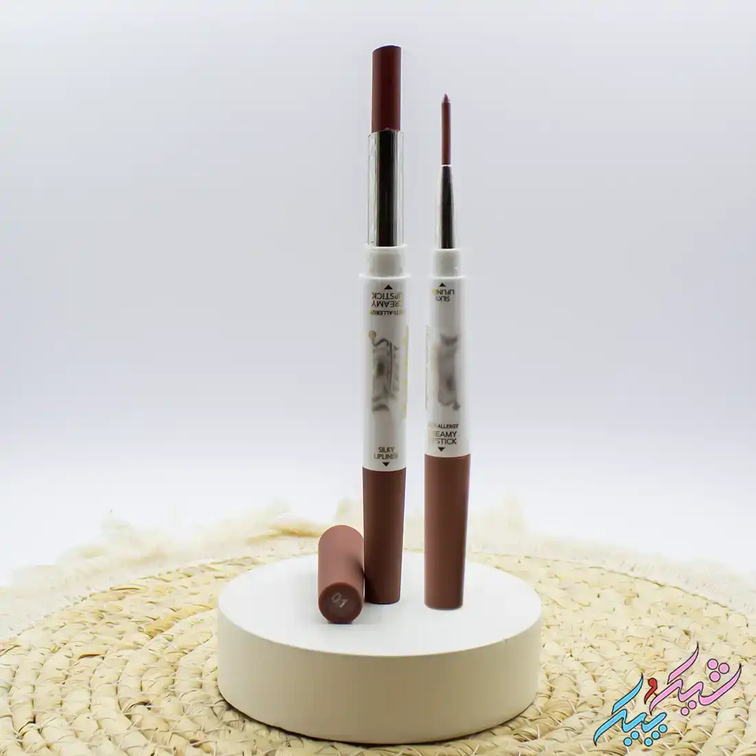 2in1lip-1-4-copy.webp رژ لب مدادی مدل دو طرفه شامل رژ لب و خط لب - تصویر 1
