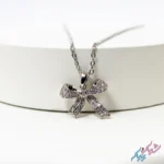 خرید گردنبند پاپیون نگین‌ دار استیل