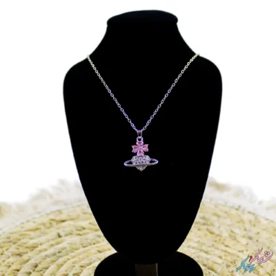 خرید گردنبند طرح سیاره و گل صورتی