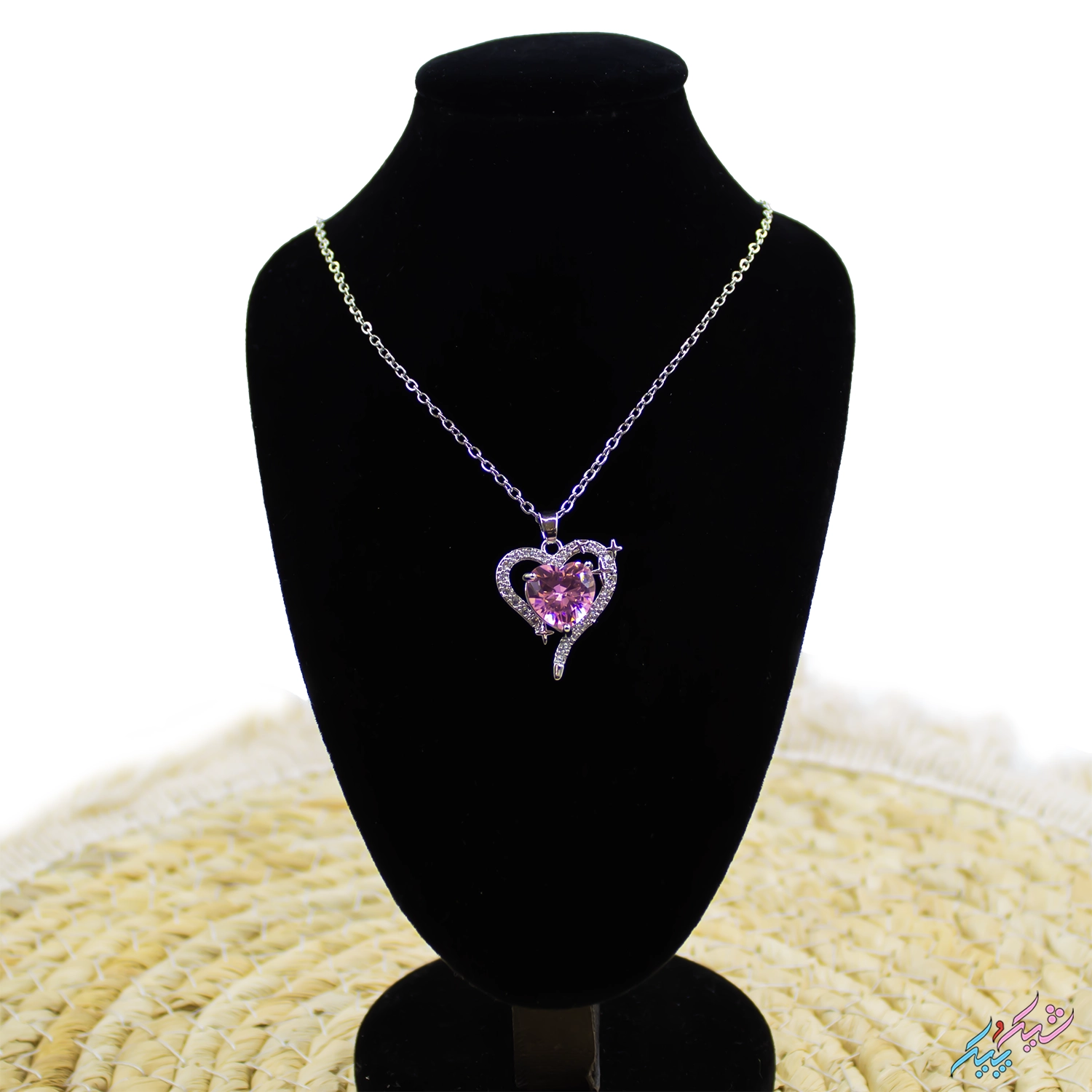 gardanband-6-5 خرید گردنبند قلب فول نگین و الماسی
