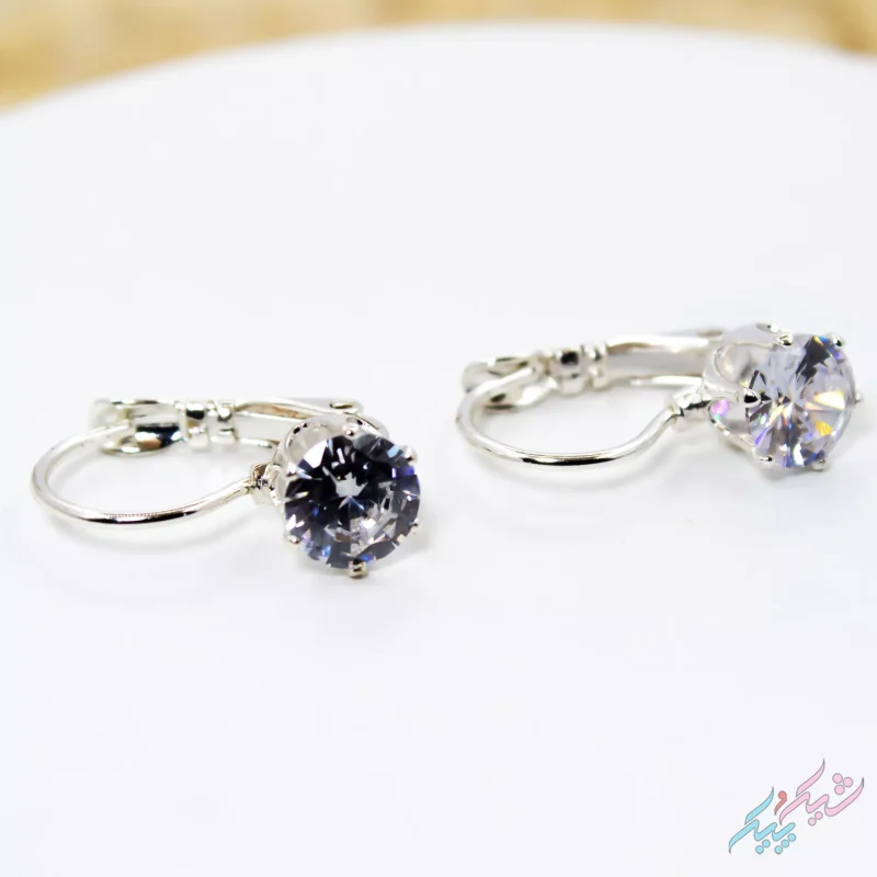 گوشواره تک‌ نگین سفید Accessories