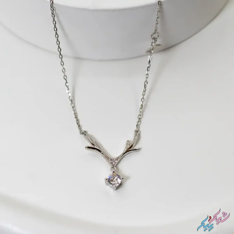 گردنبند نقره 925 طرح شاخ گوزن و دم وال با روکش آب رادیوم