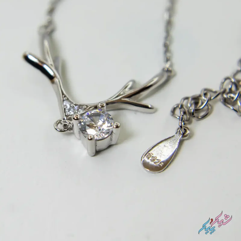 گردنبند نقره 925 طرح شاخ گوزن و دم وال با روکش آب رادیوم