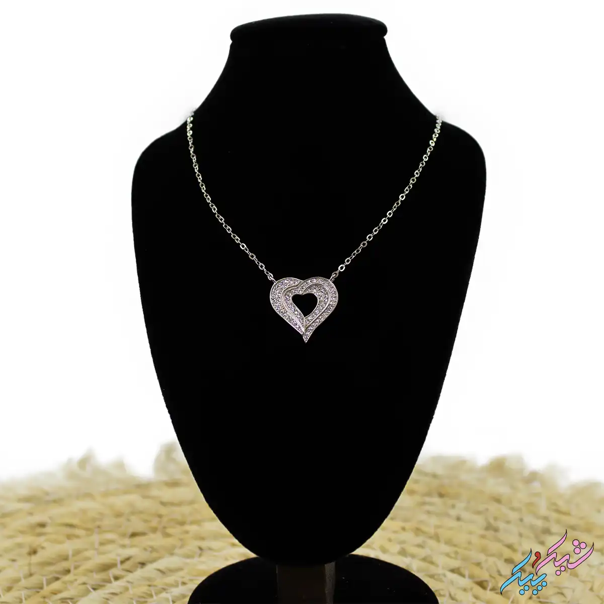 silver-Necklace-5-1 گردنبند نقره ۹۲۵ طرح قلب در قلب فول نگین